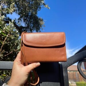 SOLD Vintage coach swing wallet in British Tan color